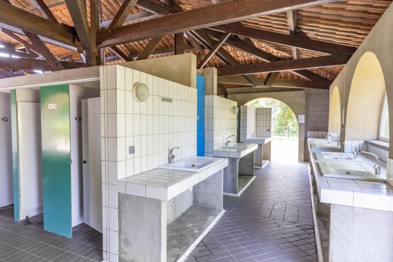 Camping Sites Et Paysages Les Pres Hauts Sisteron Zewnętrze zdjęcie