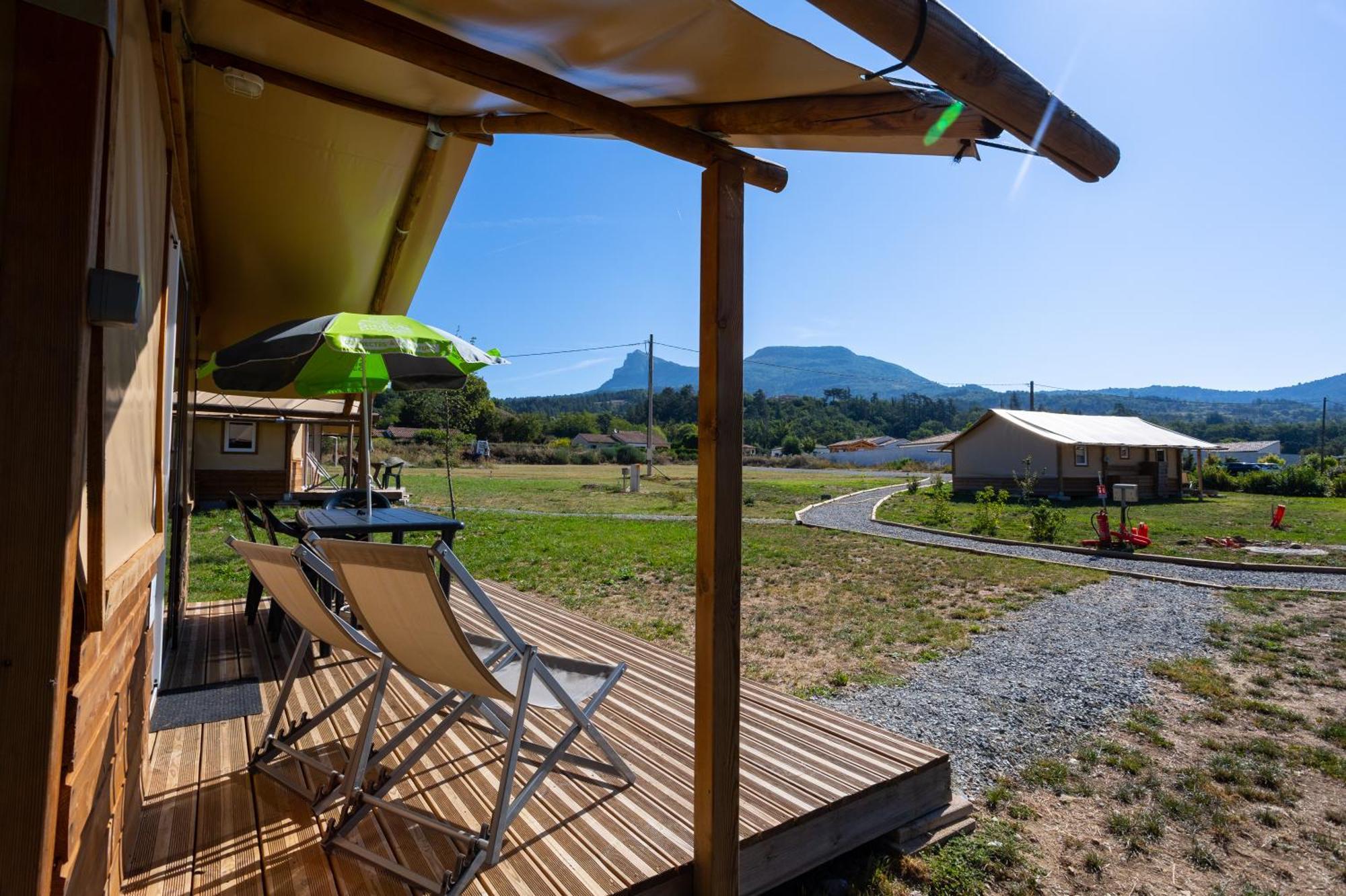 Camping Sites Et Paysages Les Pres Hauts Sisteron Zewnętrze zdjęcie